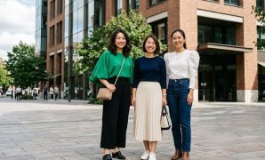 Model Lengan Baju untuk Wanita Berlengan Besar Bikin Tampilan Proporsional